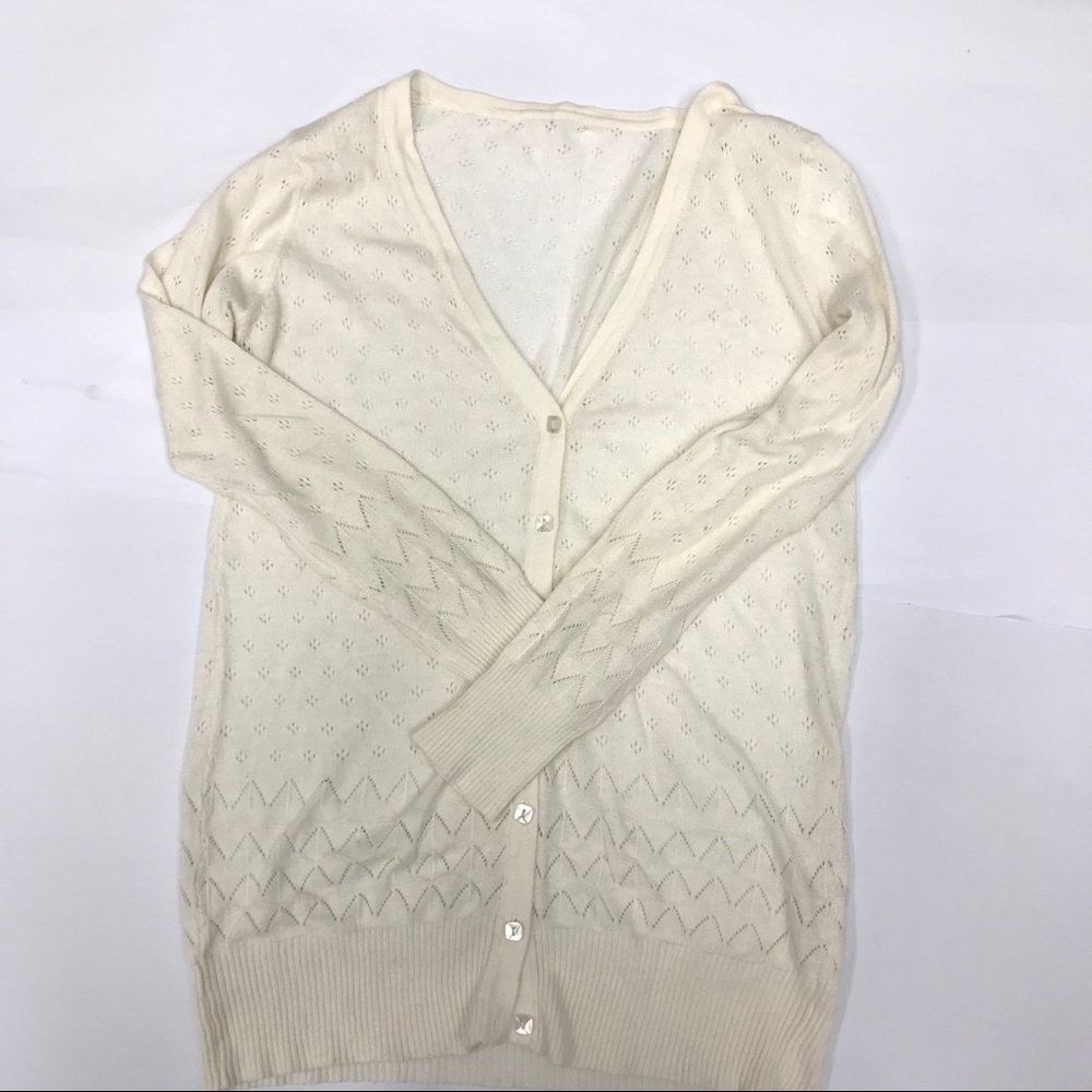 Vintage White Cardigan - Picture 8 of 9